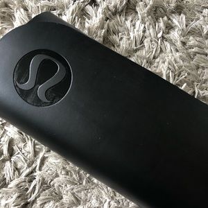 lulu lemon yoga mat!